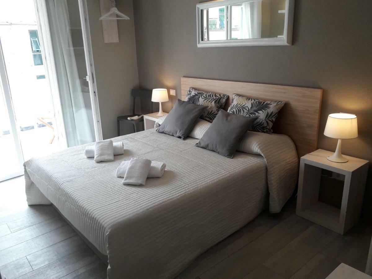Santa Marta Rooms - Vernazza Exterior photo