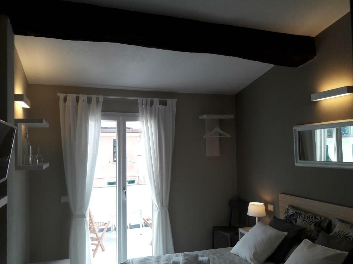 Santa Marta Rooms - Vernazza Exterior photo
