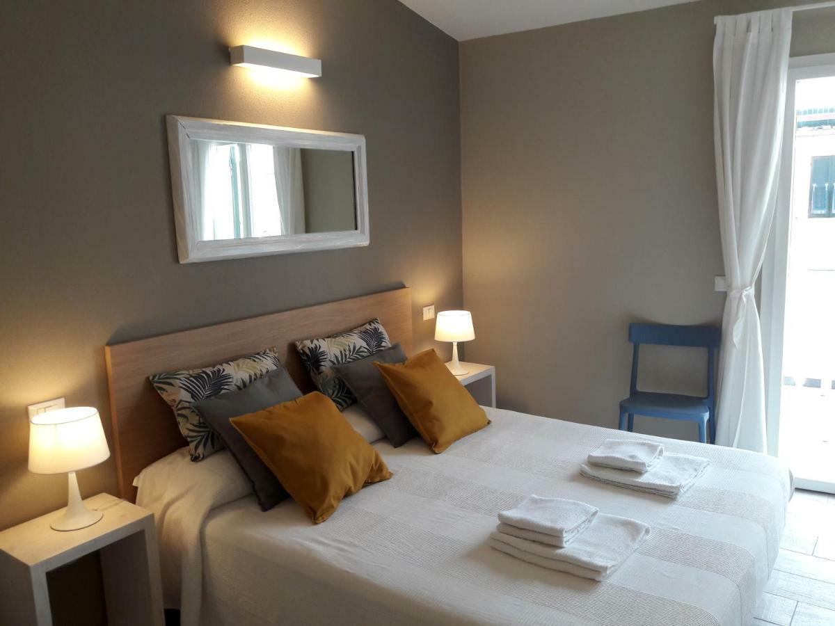 Santa Marta Rooms - Vernazza Exterior photo